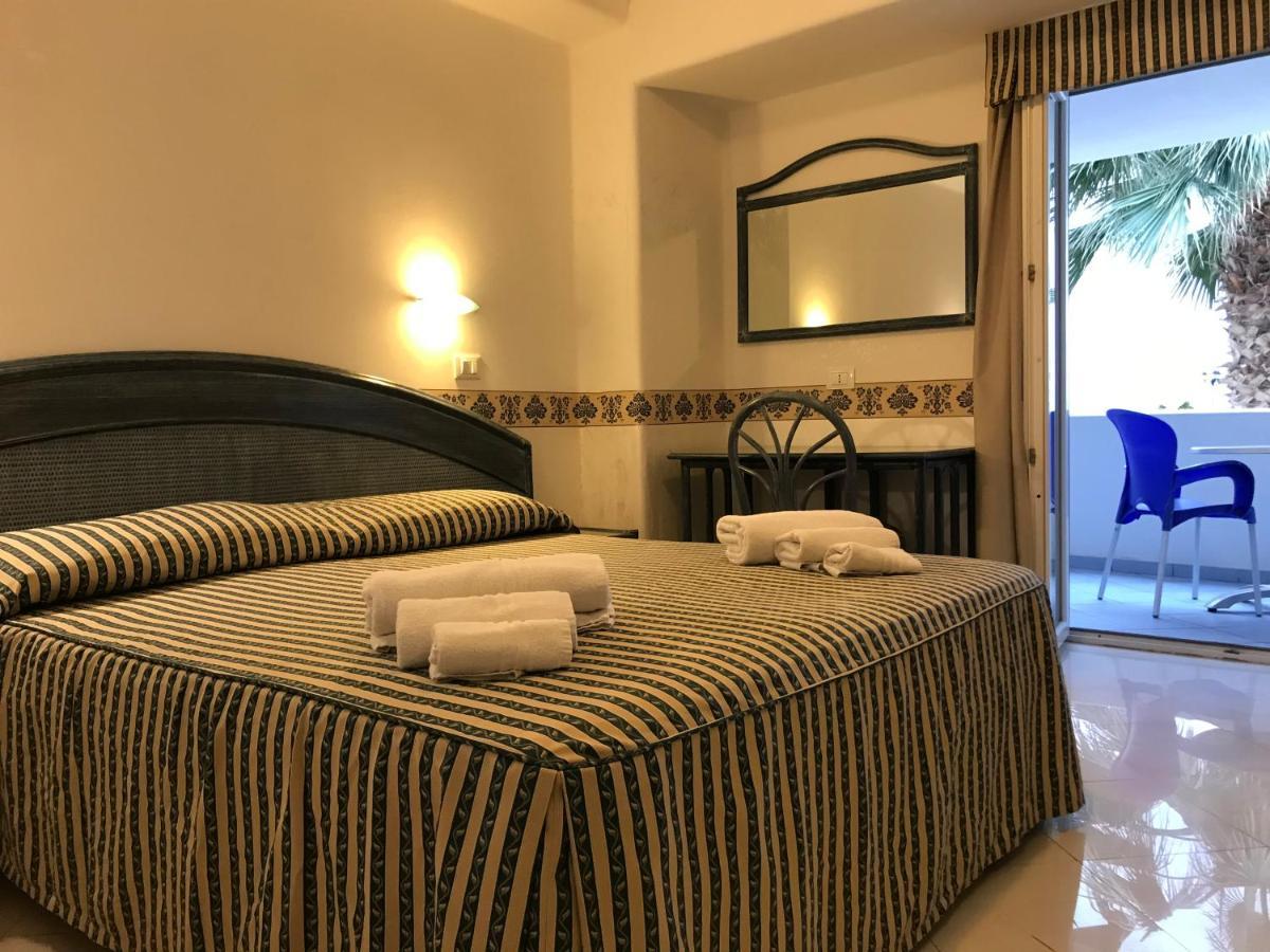 Hotel Casthotels Baia Delle Sirene 4*